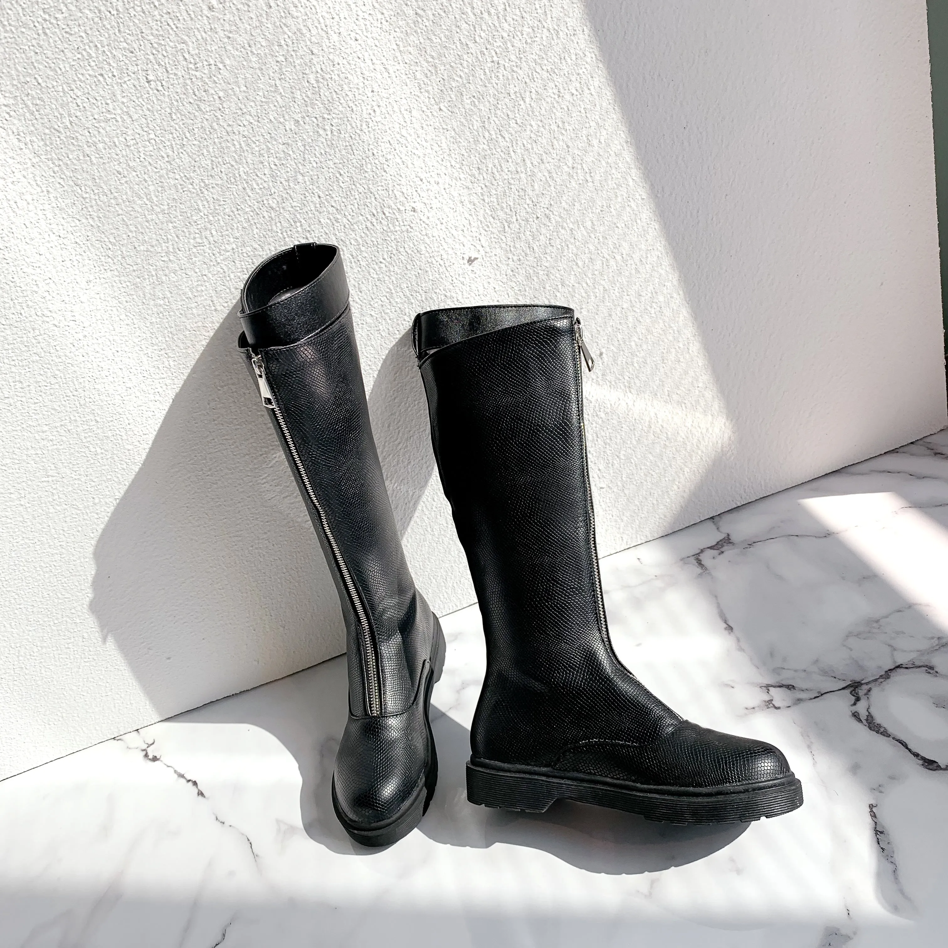Bigsizeheels Fashion leggings and flat boots - Black
